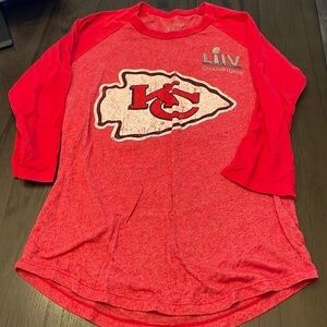 Patrick Mahomes shirt size small